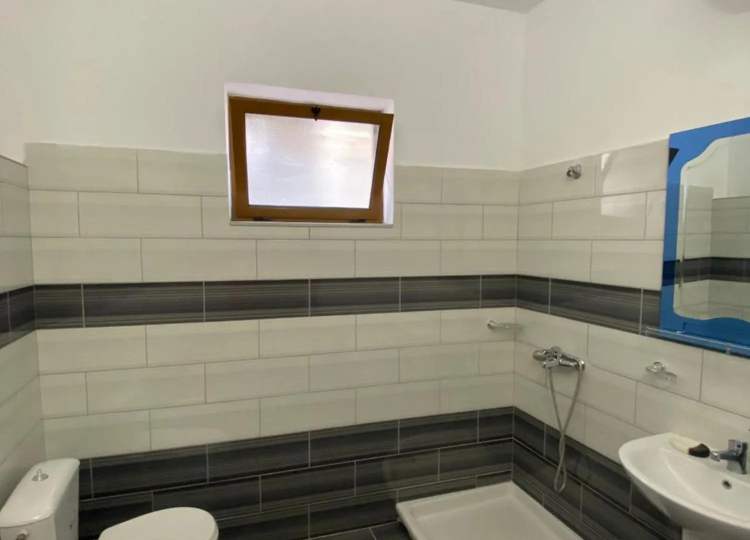 Stonetale Garden Guesthouse Gjirokaster Guest house