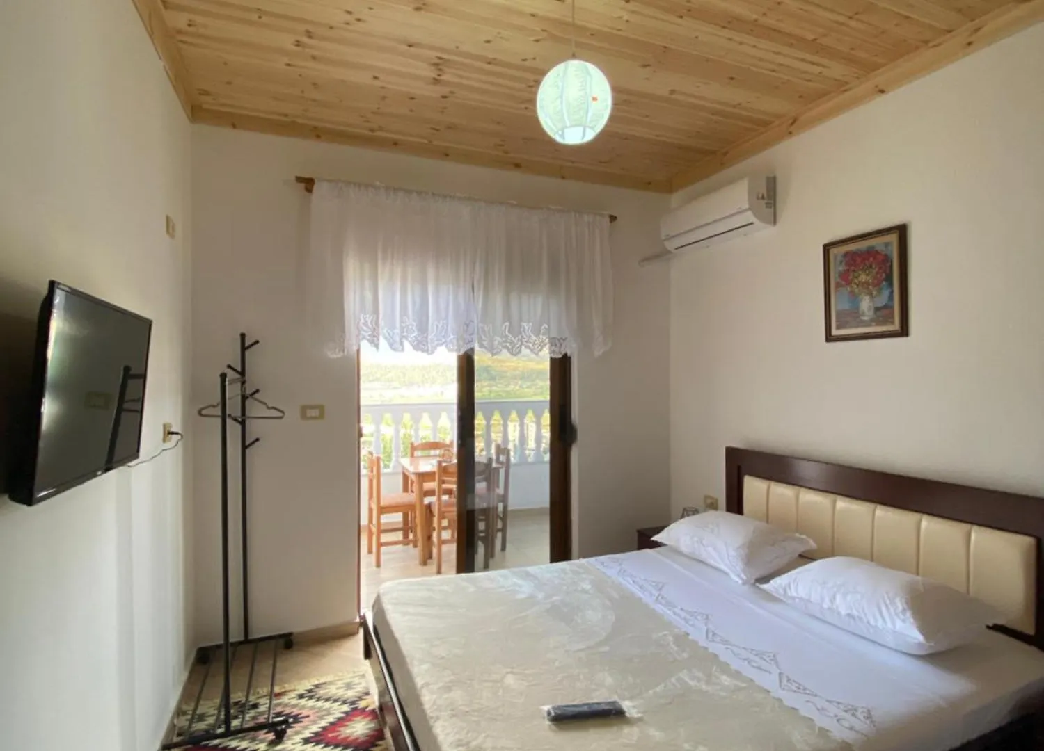 Stonetale Garden Guesthouse Gjirokaster 0*,