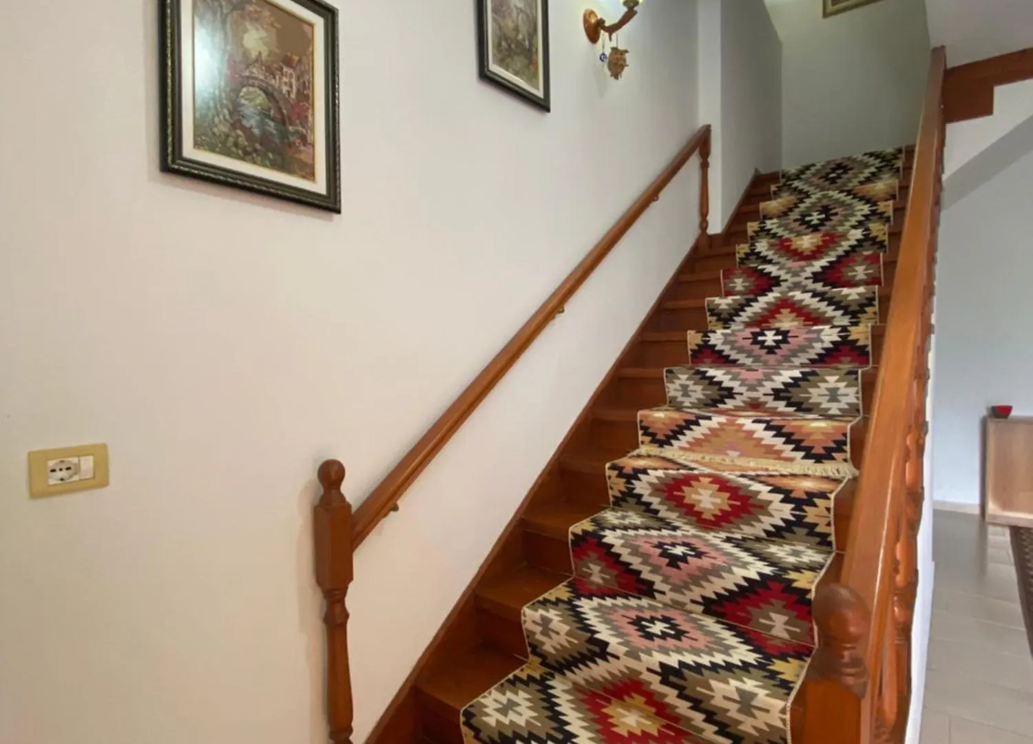 Stonetale Garden Guesthouse Gjirokaster